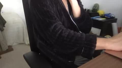 Snapshot of fantasticbake1 chatting on 10, 9, 2025 fantasticbake1 online show from 10, 9, 2025