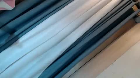 DANIELLA - DONT FORGET TO GIVE ME A THUMBSU UP online show from 16, 9, 2025