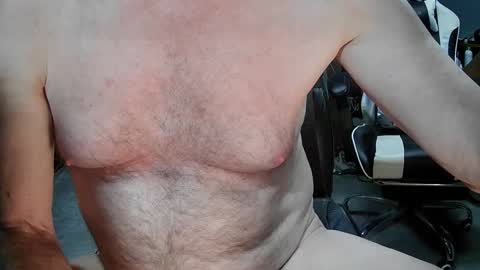 Snapshot of fantasyresort chatting on 9, 1, 2025 fantasyresort online show from 9, 1, 2025