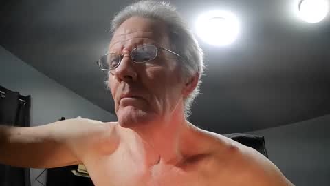 Snapshot of fantasyresort chatting on 13, 1, 2025 fantasyresort online show from 13, 1, 2025