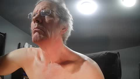 Snapshot of fantasyresort chatting on 13, 2, 2025 fantasyresort online show from 13, 2, 2025