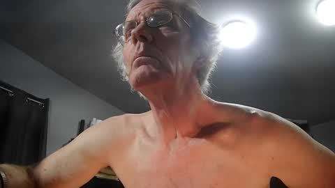 Snapshot of fantasyresort chatting on 24, 2, 2025 fantasyresort online show from 24, 2, 2025