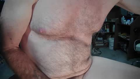 Snapshot of fantasyresort chatting on 1, 3, 2025 fantasyresort online show from 1, 3, 2025