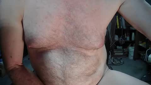 Snapshot of fantasyresort chatting on 8, 3, 2025 fantasyresort online show from 8, 3, 2025