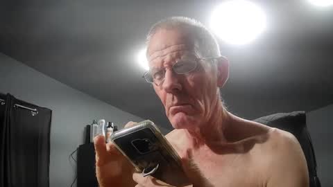 Snapshot of fantasyresort chatting on 14, 10, 2025 fantasyresort online show from 14, 10, 2025