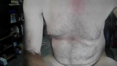 Snapshot of fantasyresort chatting on 7, 11, 2025 fantasyresort online show from 7, 11, 2025