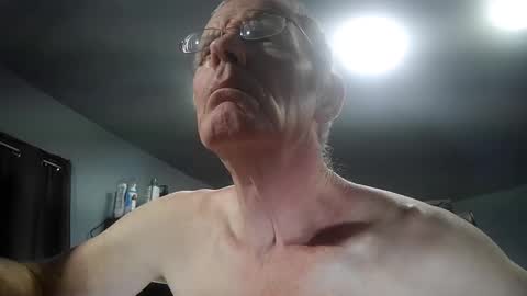 Snapshot of fantasyresort chatting on 16, 11, 2025 fantasyresort online show from 16, 11, 2025