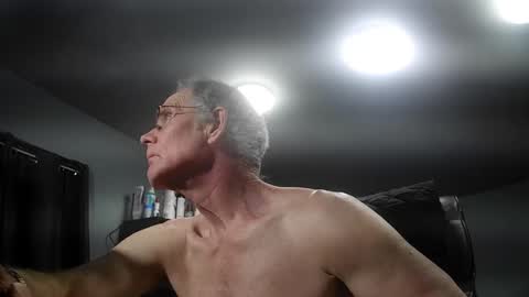 Snapshot of fantasyresort chatting on 30, 11, 2025 fantasyresort online show from 30, 11, 2025