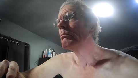 Snapshot of fantasyresort chatting on 7, 1, 2026 fantasyresort online show from 7, 1, 2026