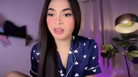 farrahmoanx online show from 7, 7, 2026