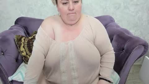 fashiona online show from 21, 9, 2025