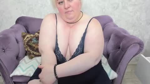 fashiona online show from 24, 9, 2025