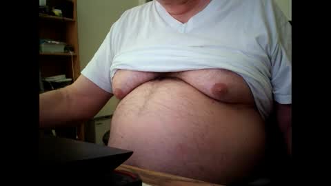 Snapshot of fatbellyitalian chatting on 8, 2, 2025 fatbellyitalian online show from 8, 2, 2025