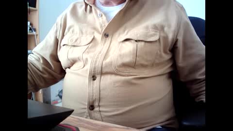 Snapshot of fatbellyitalian chatting on 7, 3, 2025 fatbellyitalian online show from 7, 3, 2025