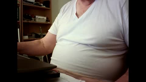 Snapshot of fatbellyitalian chatting on 23, 9, 2025 fatbellyitalian online show from 23, 9, 2025