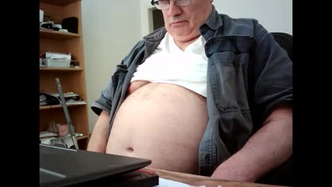 Snapshot of fatbellyitalian chatting on 3, 10, 2025 fatbellyitalian online show from 3, 10, 2025