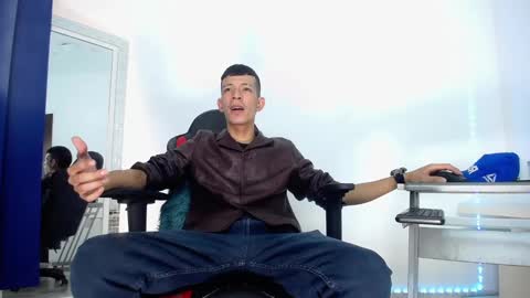 Favel Gomez online show from 20, 12, 2024
