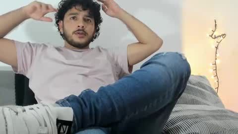 favid95 online show from 12, 1, 2025