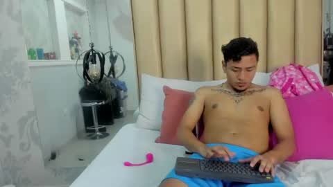 Snapshot of fcklovers_ chatting on 19, 6, 2026 Luna and Leoh online show from 19, 6, 2026