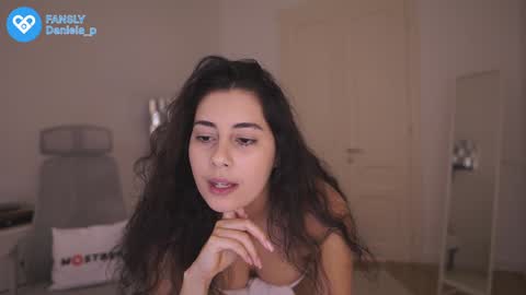 Snapshot of feel_our_vibe chatting on 10, 12, 2024 Daniela online show from 10, 12, 2024