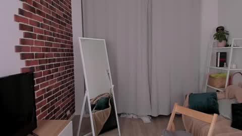 Snapshot of feel_our_vibe chatting on 21, 1, 2025 Daniela online show from 21, 1, 2025