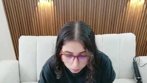 Feelena online show from 18, 6, 2026