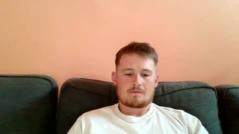 Yung English Man online show from 2, 5, 2026