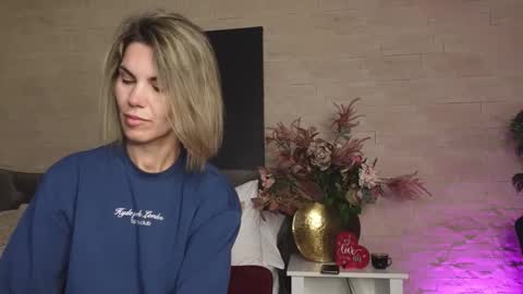 FeliciaKrige online show from 3, 3, 2026