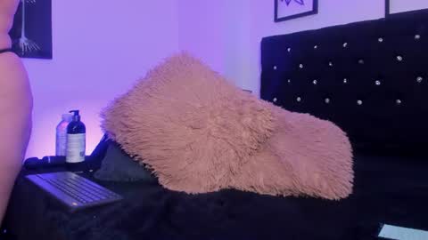 felina online show from 10, 7, 2026
