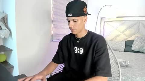 Felix online show from 28, 10, 2025