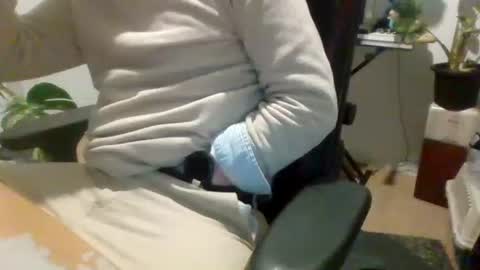 Snapshot of fem_alice_louis_dom chatting on 12, 11, 2025 fem_alice_louis_dom online show from 12, 11, 2025