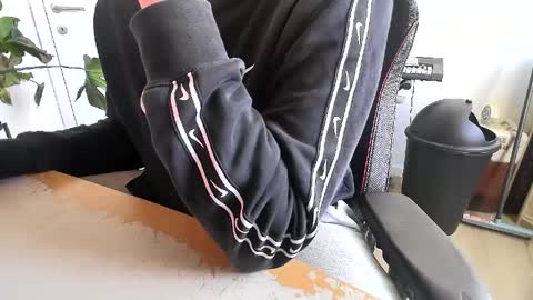 fem_alice_louis_dom online show from 28, 4, 2026