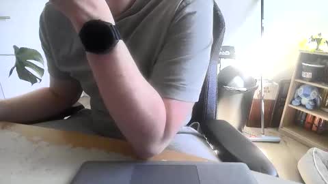 fem_alice_louis_dom online show from 29, 4, 2026