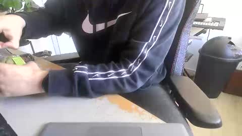 fem_alice_louis_dom online show from 30, 4, 2026