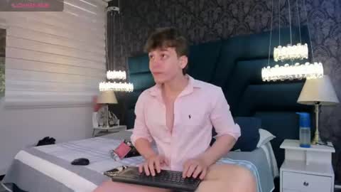 Femboy Max online show from 25, 6, 2026