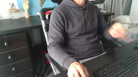 femdomsubby online show from 18, 11, 2025