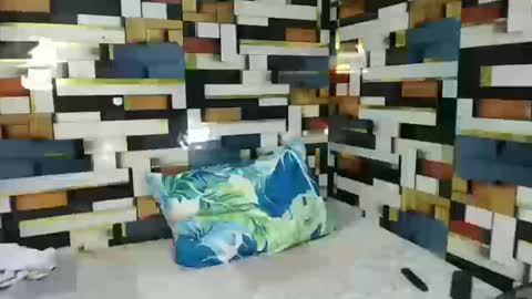 feminine_tsx online show from 17, 12, 2025