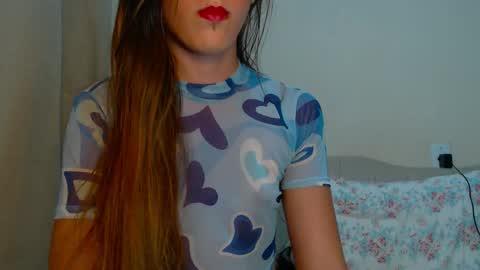 Snapshot of femmeangel chatting on 23, 9, 2025 Alice online show from 23, 9, 2025