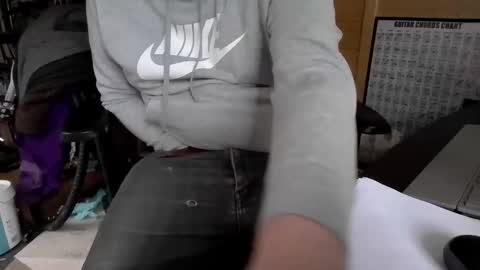 fenderjaguar667 online show from 23, 2, 2026