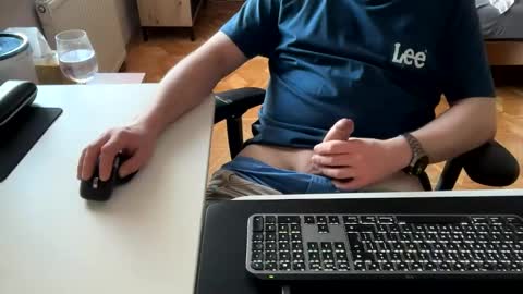 Snapshot of feniopl1 chatting on 8, 3, 2026 Bart online show from 8, 3, 2026