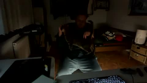 Snapshot of feniopl1 chatting on 7, 7, 2026 Bart online show from 7, 7, 2026