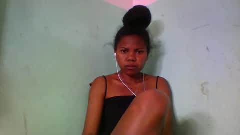 fenou122745 online show from 20, 9, 2025