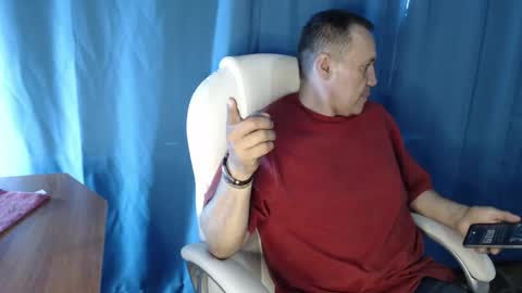 ferdignan0329 online show from 19, 4, 2026