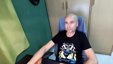 Snapshot of fernandez83 chatting on 17, 6, 2026 fernandez83 online show from 17, 6, 2026