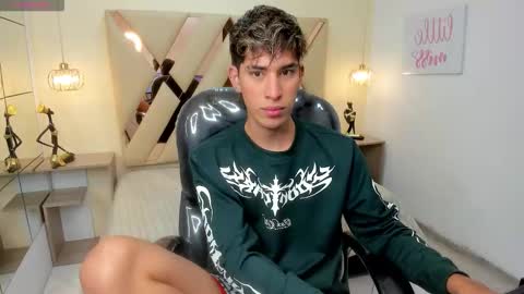 Snapshot of ferphoenix_ chatting on 19, 1, 2026 FER PHOENIX online show from 19, 1, 2026