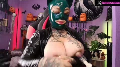 kinky Megan Draven online show from 13, 10, 2025