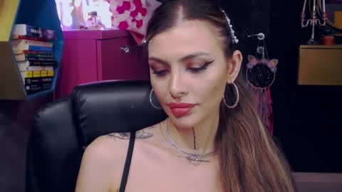 Sarah online show from 3, 3, 2025