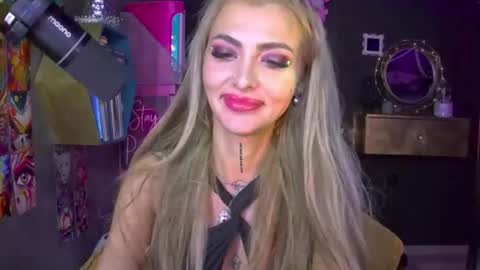 Sarah online show from 28, 7, 2026