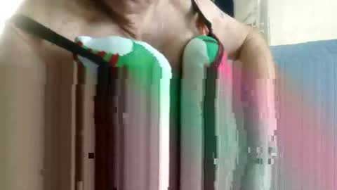 fffreaky101 online show from 3, 2, 2025