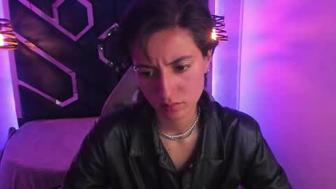   online show from 3, 1, 2025